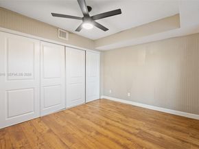 11875 SW 12th Pl, Davie FL 33325