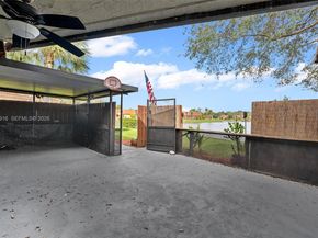 11875 SW 12th Pl, Davie FL 33325