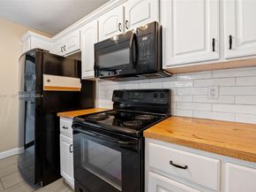 11875 SW 12th Pl, Davie FL 33325