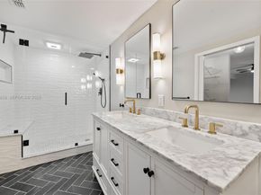 11875 SW 12th Pl, Davie FL 33325