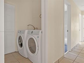 650 NE 178 St, Miami FL 33162