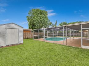 650 NE 178 St, Miami FL 33162