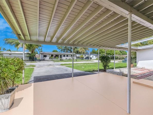 650 NE 178 St, Miami FL 33162