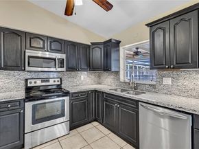 650 NE 178 St, Miami FL 33162
