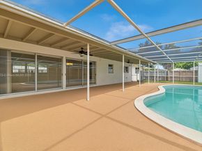 650 NE 178 St, Miami FL 33162