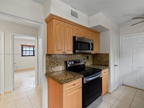 270 W 15th St, Hialeah FL 33010