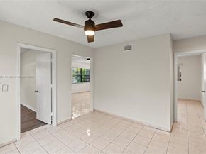 270 W 15th St, Hialeah FL 33010