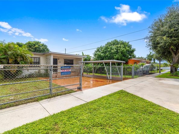 270 W 15th St, Hialeah FL 33010