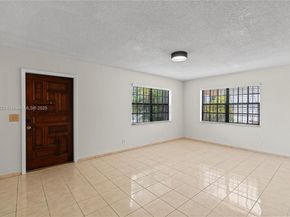 270 W 15th St, Hialeah FL 33010