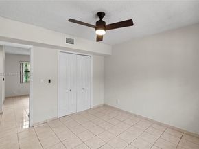 270 W 15th St, Hialeah FL 33010