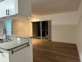 460 S Park Rd 6110, Hollywood FL 33021