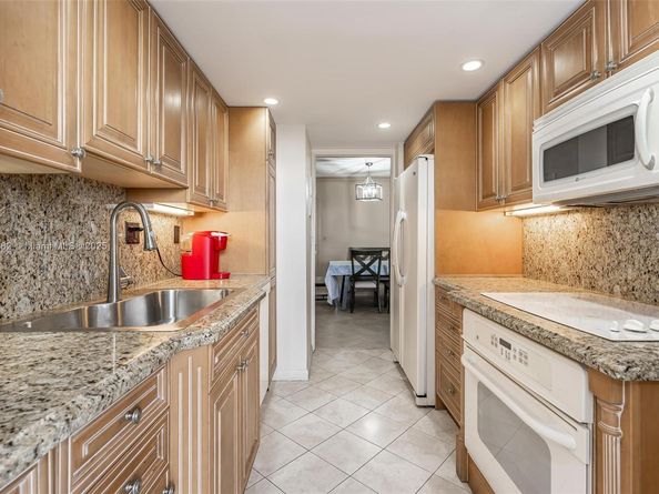 2701 N Ocean Blvd 14B, Fort Lauderdale FL 33308