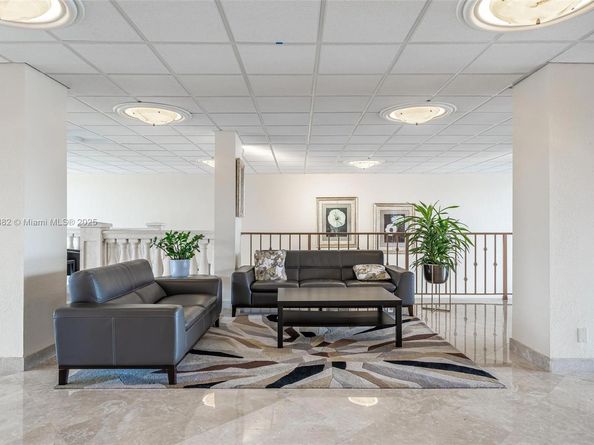 2701 N Ocean Blvd 14B, Fort Lauderdale FL 33308
