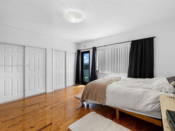 7845 NE Bayshore Ct 10, Miami FL 33138