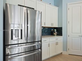 7715 Seacoast Dr, Parkland FL 33067