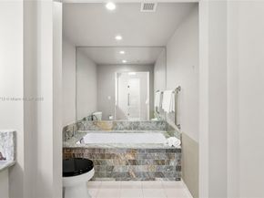 551 N Fort Lauderdale Beach Blvd R2212, Fort Lauderdale FL 33304
