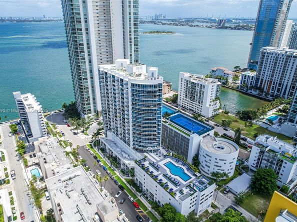 480 NE 30th St PH2205, Miami FL 33137