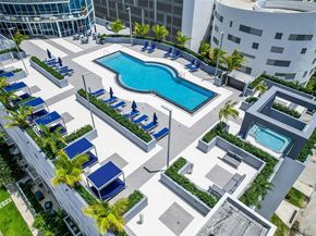 480 NE 30th St PH2205, Miami FL 33137