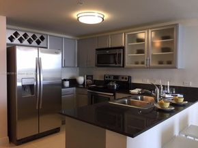 1871 NW S River Dr 1904, Miami FL 33125