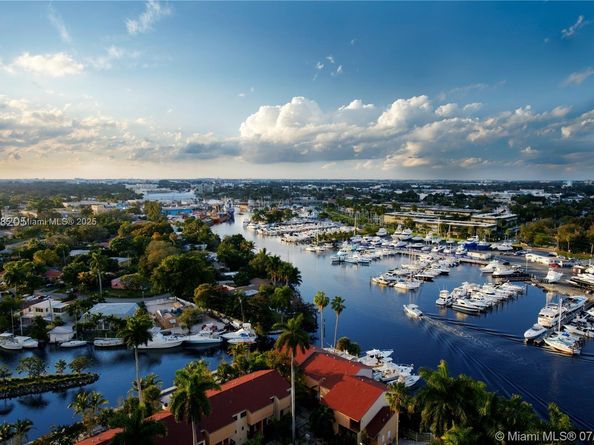 1871 NW S River Dr 1904, Miami FL 33125