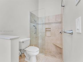 450 NW 201st Ave, Pembroke Pines FL 33029