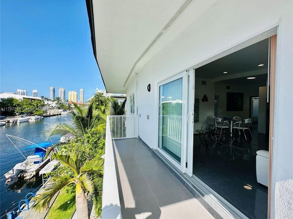3751 NE 170th St 4, North Miami Beach FL 33160
