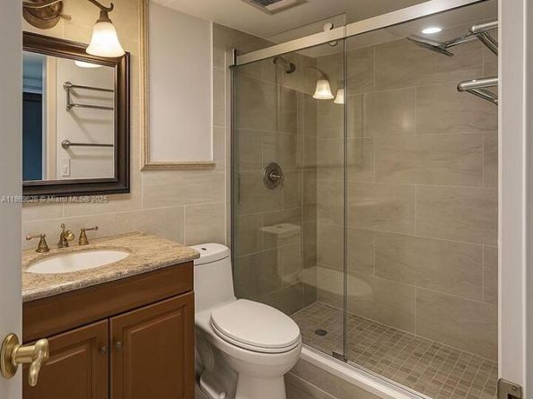 8020 N Sunrise Lakes Dr 112, Sunrise FL 33322