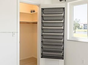 8020 N Sunrise Lakes Dr 112, Sunrise FL 33322