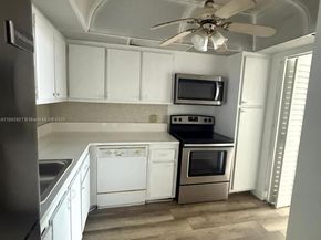 2025 NE 164th St 606, North Miami Beach FL 33162