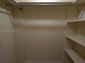 430 Commodore Dr 104, Plantation FL 33325