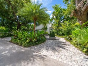 1090 NE 92nd St, Miami Shores FL 33138