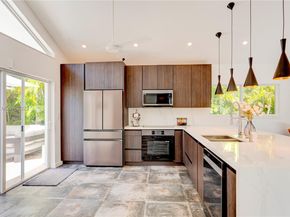 1090 NE 92nd St, Miami Shores FL 33138