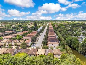 5904 NW 46th Ln, Tamarac FL 33319