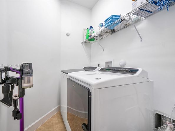 5904 NW 46th Ln, Tamarac FL 33319