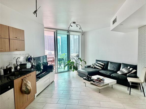 350 S Miami Ave 2712, Miami FL 33130