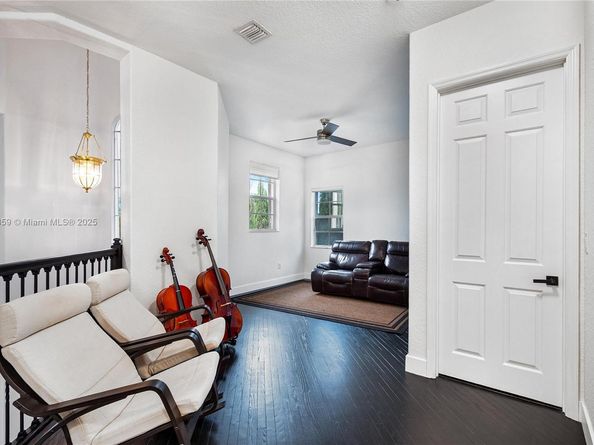 7202 SW 123rd Pl, Miami FL 33183