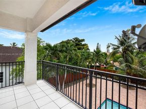 7202 SW 123rd Pl, Miami FL 33183