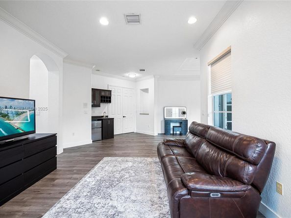 7202 SW 123rd Pl, Miami FL 33183