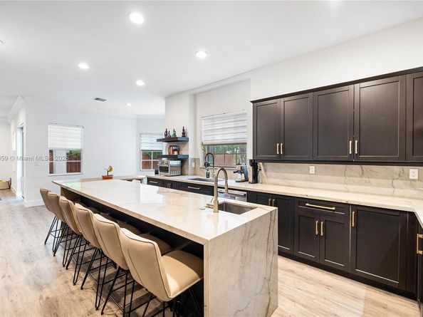 7202 SW 123rd Pl, Miami FL 33183