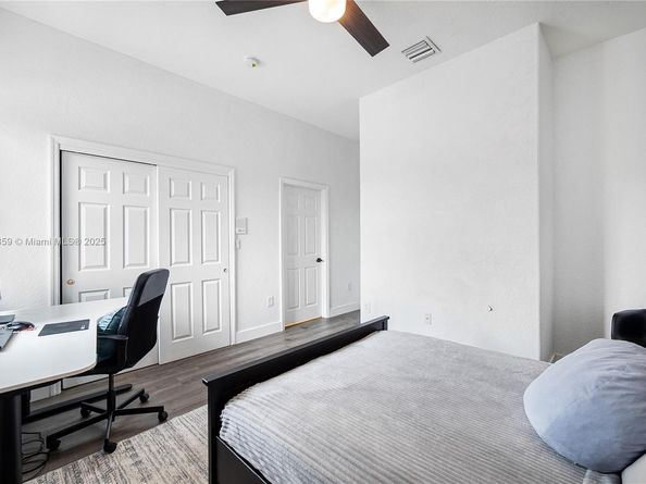 7202 SW 123rd Pl, Miami FL 33183