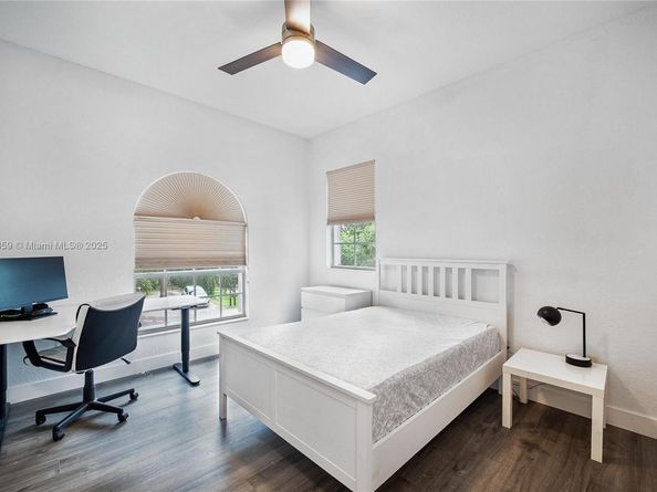 7202 SW 123rd Pl, Miami FL 33183