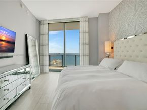 1300 S Miami Ave PH5001, Miami FL 33130