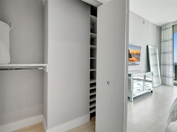 1300 S Miami Ave PH5001, Miami FL 33130