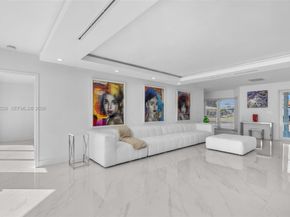 670 SE 7th Ave, Pompano Beach FL 33060