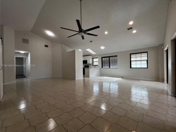8079 Popash Ct, Boynton Beach FL 33472