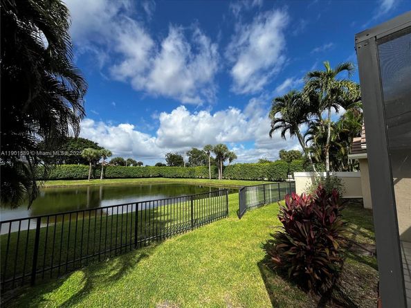 8079 Popash Ct, Boynton Beach FL 33472