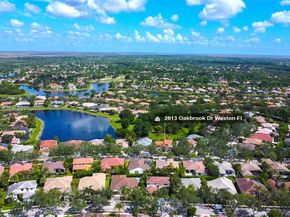 2613 Oakbrook Dr, Weston FL 33332