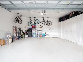 2613 Oakbrook Dr, Weston FL 33332