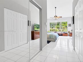 2613 Oakbrook Dr, Weston FL 33332