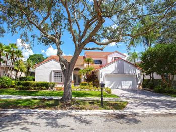 2613 Oakbrook Dr